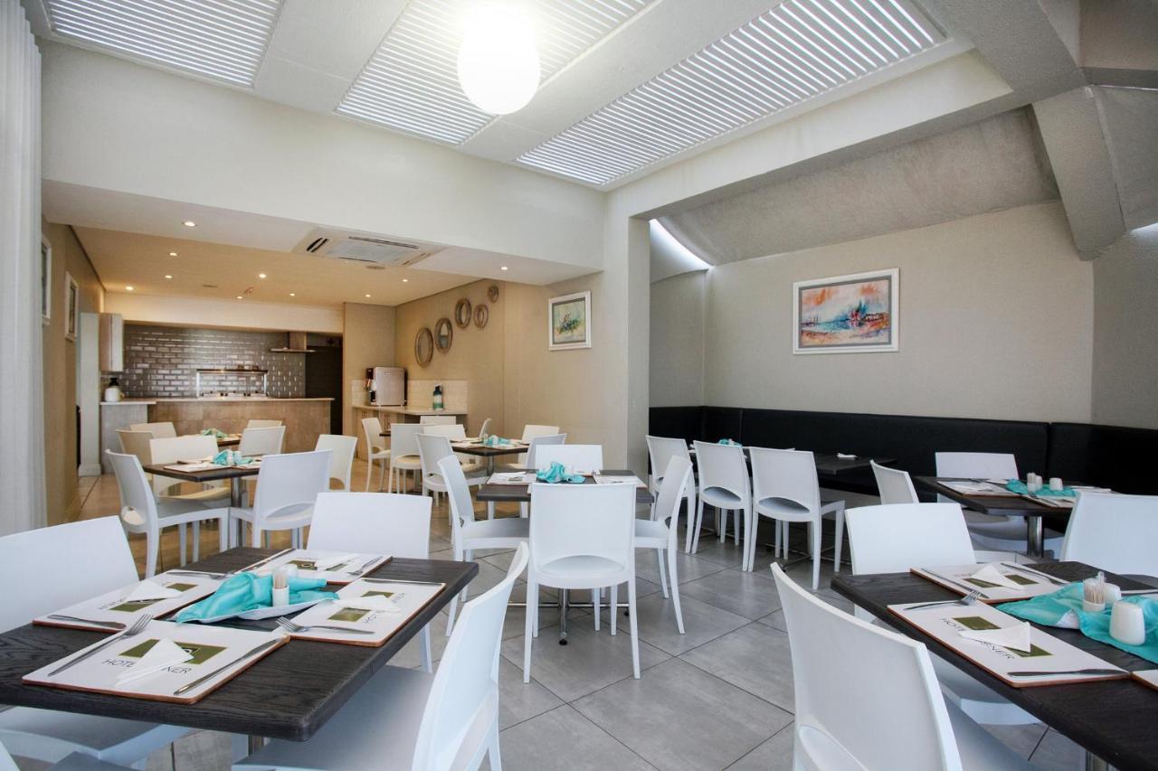 Marine Lodge East London Ngoại thất bức ảnh